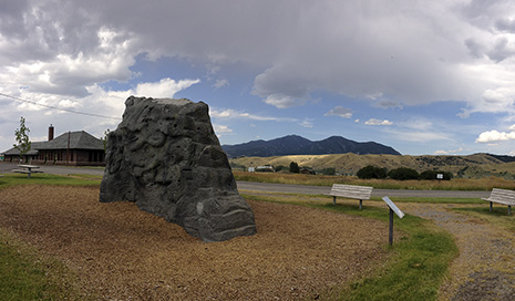 Depot Boulder, Bozeman, bouldering