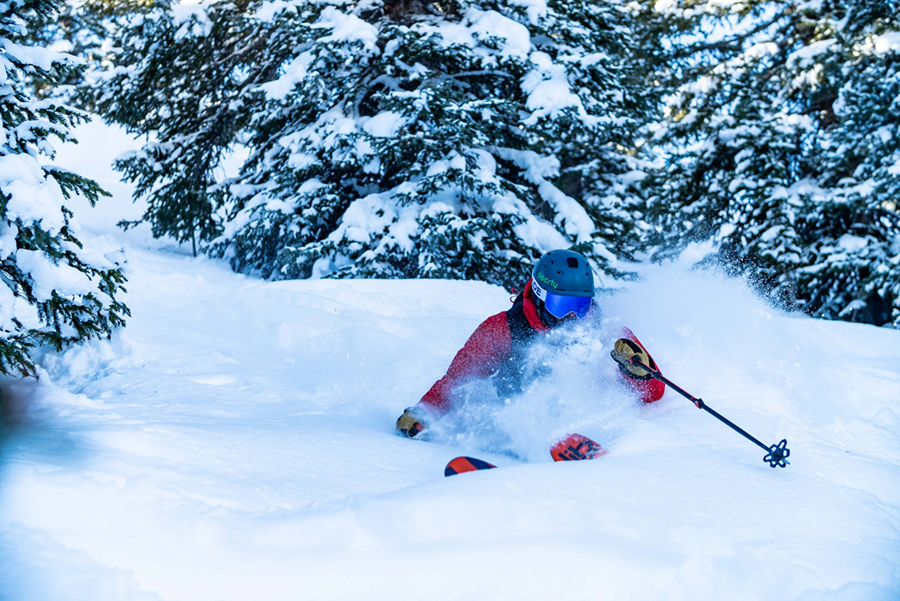Glade Photochromic Ski and Snowboard Goggle
