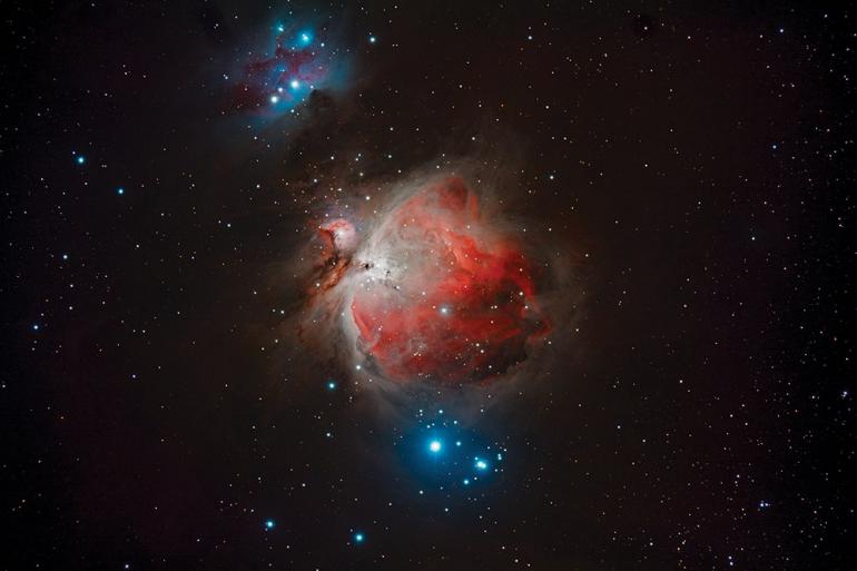 orion nebula star trails