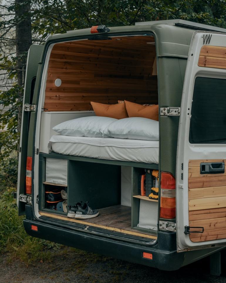 van camping, camp mattress
