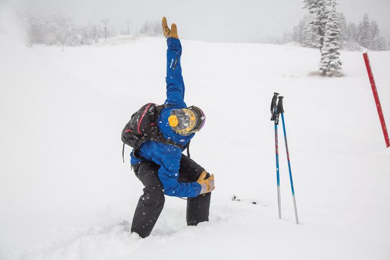 Ski pregame stretch rotation squat