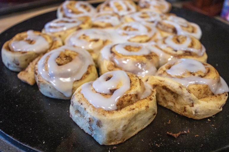 Cinnamon rolls dutch oven