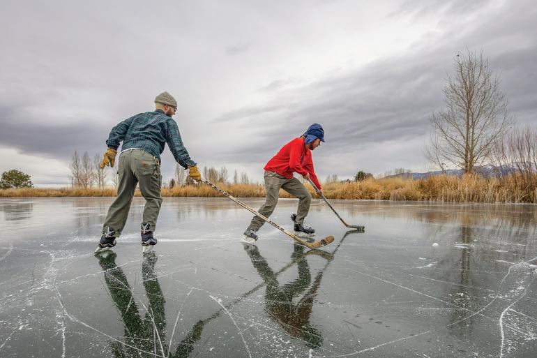 pond hockey