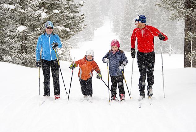 Crosscut Nordic Center family skiing cross country