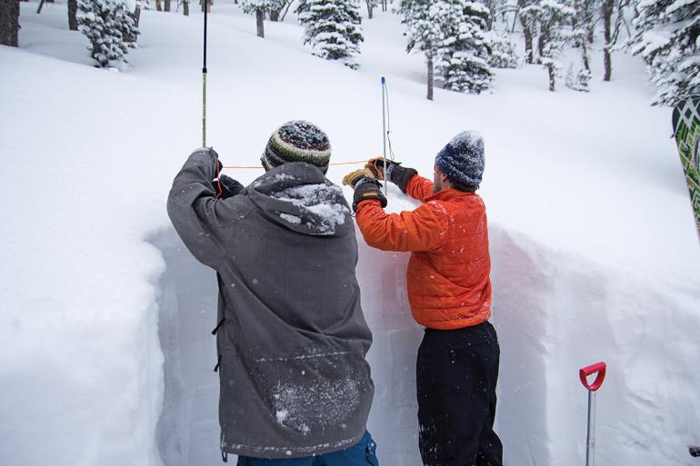 snow science, snow pit, outdoor education