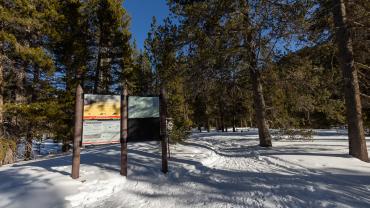 yellowstone national park, trailhead