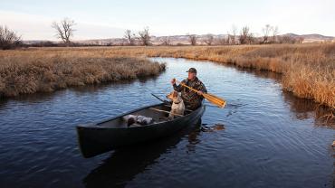 Canoe hunt cast & blast