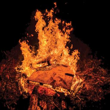 pallet fire, bonfire, stewardship