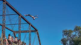 Jumping off at Williams Bridge