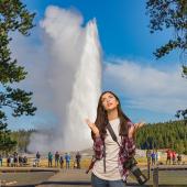 photo mishap yellowstone geyser